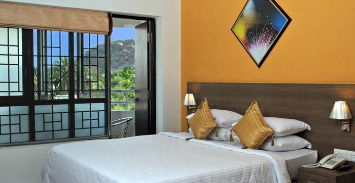 Arpanaa Hotel Tiruvannāmalai Exteriör bild
