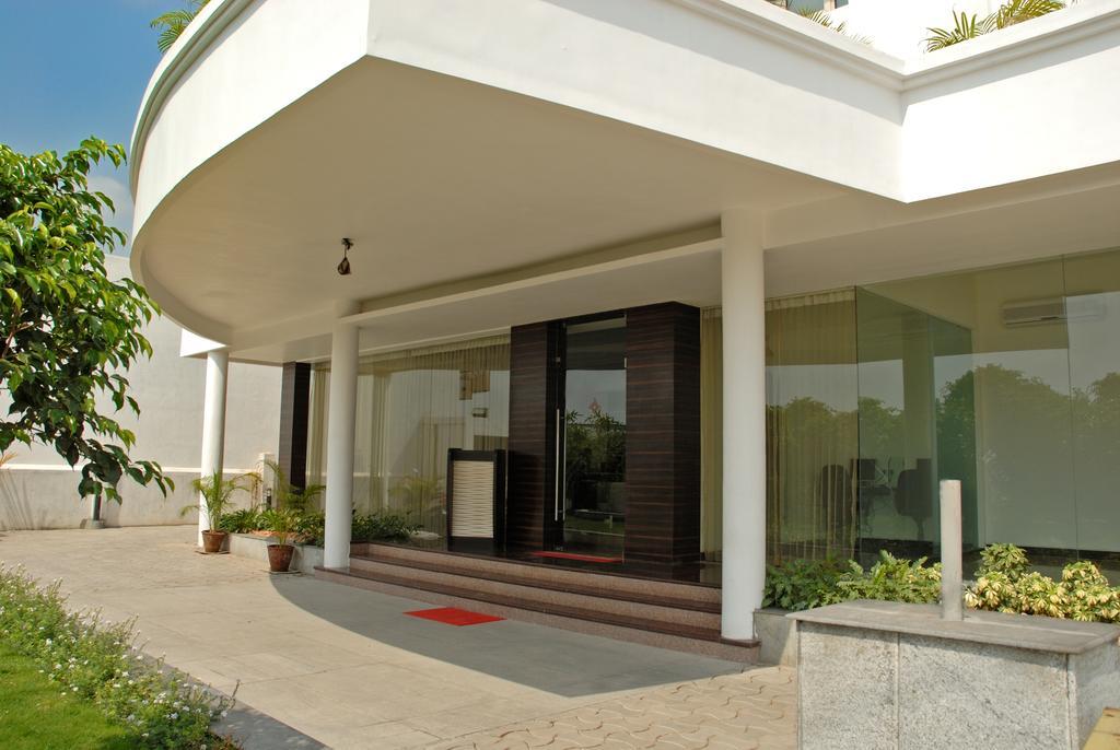Arpanaa Hotel Tiruvannāmalai Exteriör bild